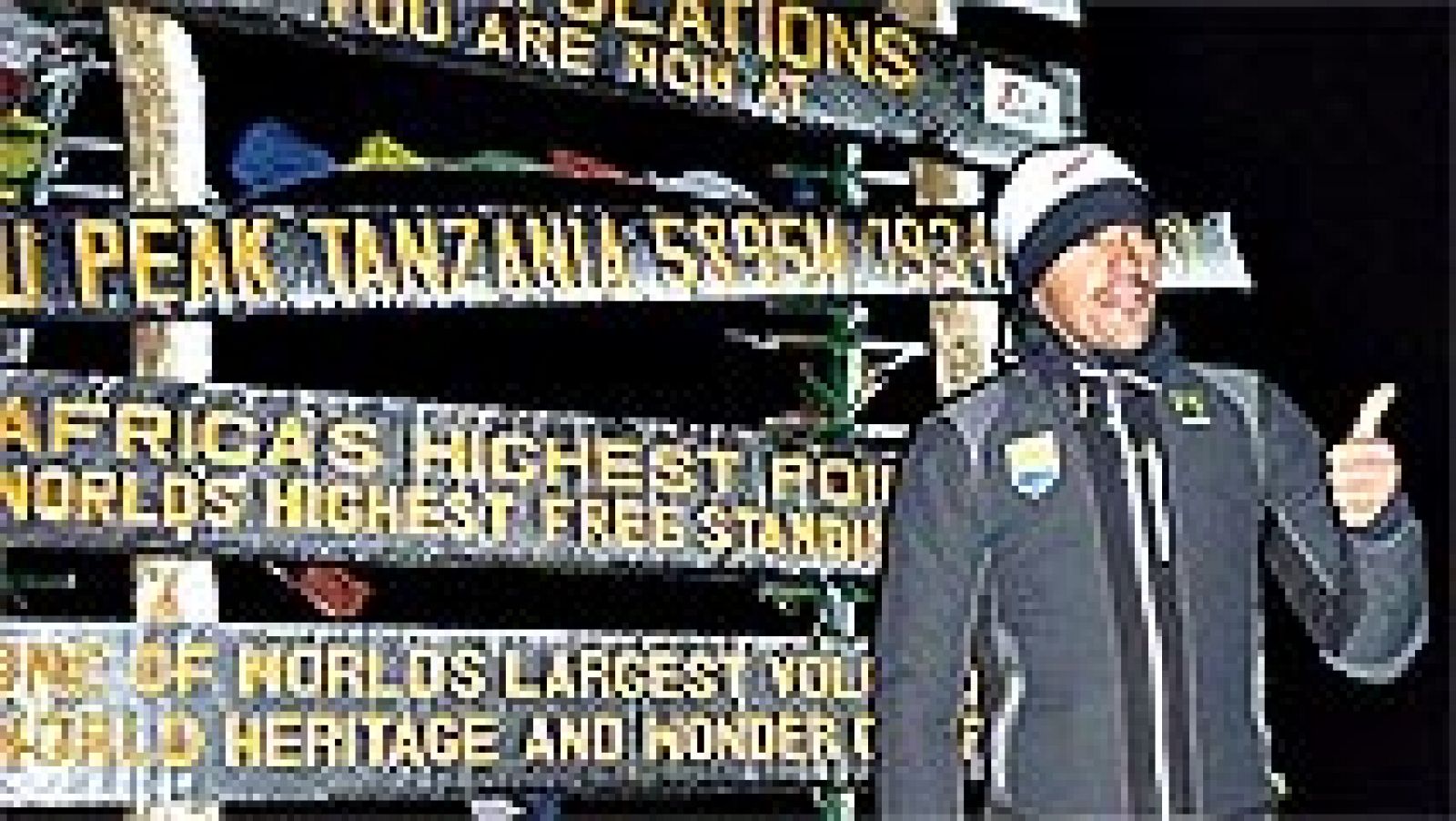 El ciclista español Alberto Contador ha regresado de África tras conquistar la cumbre más alta de su carrera, los 5.895 metros del Kilimanjaro junto con el 70 por ciento de los integrantes del equipo Tinkoff-Saxo, que también lograron escalar la mont