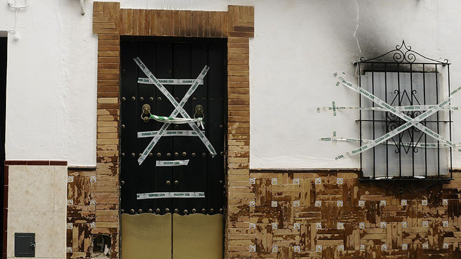 T con T - Tres ancianos y un menor fallecen en dos incendios de viviendas en Sevilla