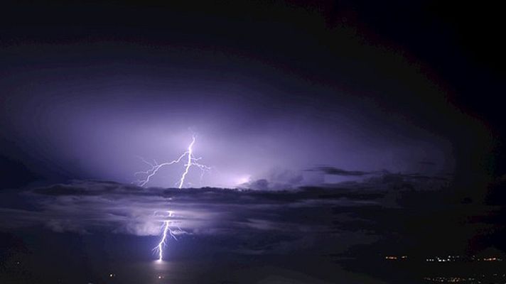 El tiempo - Precipitaciones localmente fuertes en el suroeste