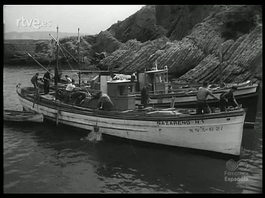 Revista Imágenes - REMEROS Y TRAINERAS