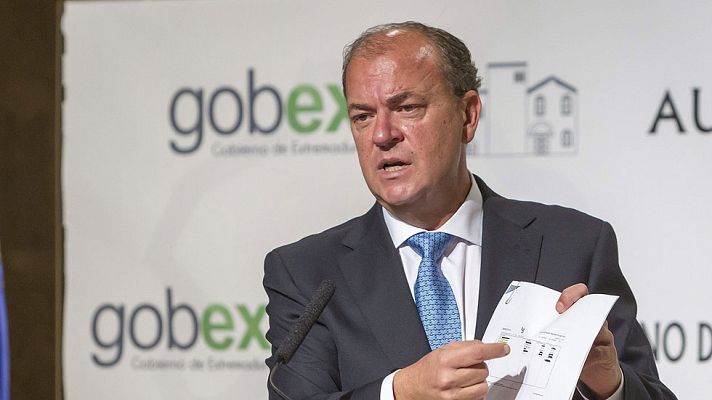 Informativo 24h - Monago desmiente con documentos "oficiales" los 32 viajes a Canarias