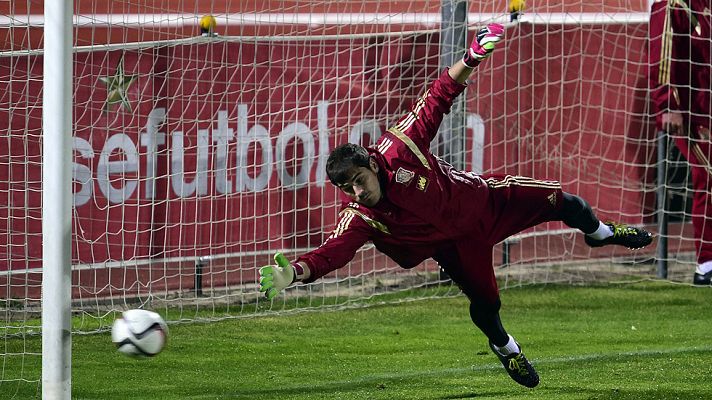 Telediario 1 - Casillas - De Gea, la alternancia sigue en la meta de la Roja