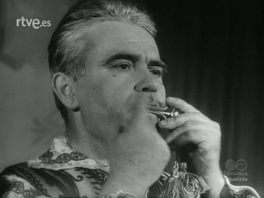 Revista Imágenes - DEL FOLKLORE A LA DANZA