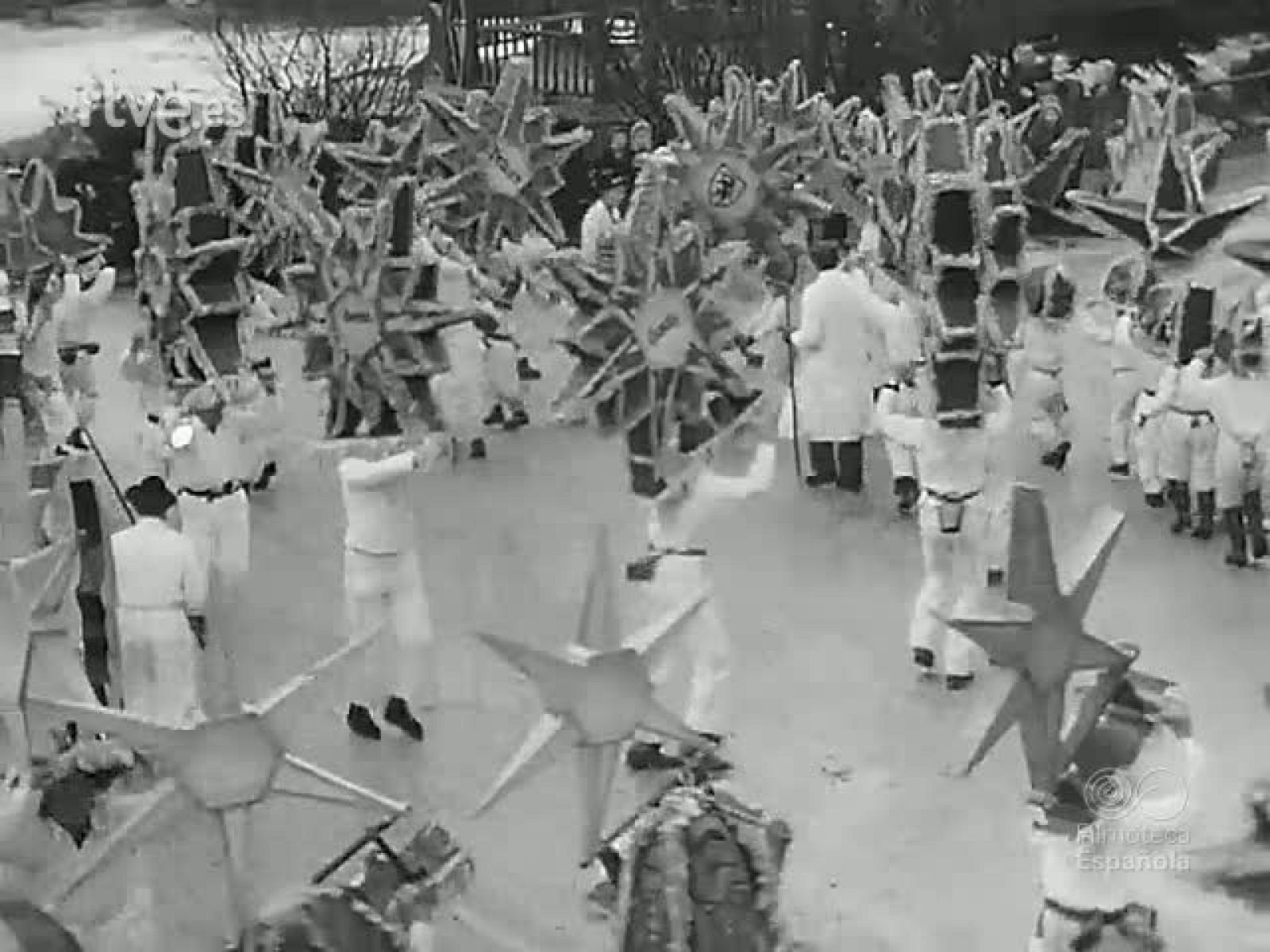 FIESTAS Y BAILES - Revista Imágenes | Ver