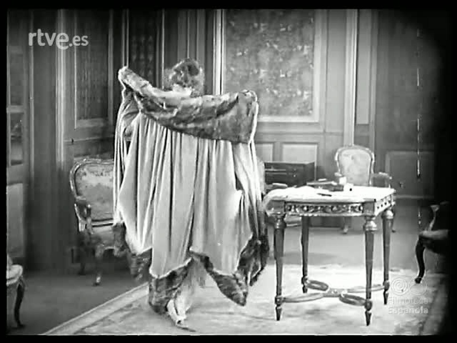 EXHIBICION DE MODAS - Revista Imágenes | Ver