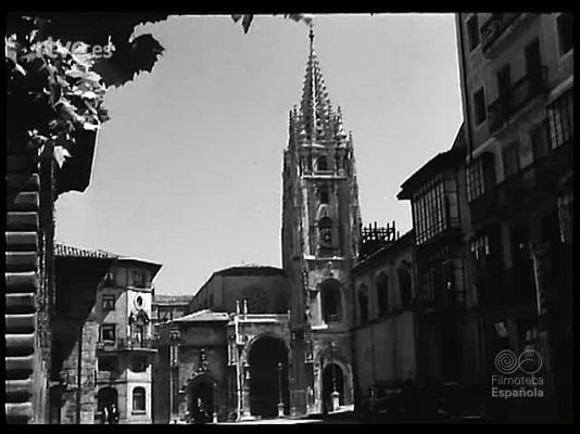 Revista Imágenes - EN EL PAISAJE DE ASTURIAS