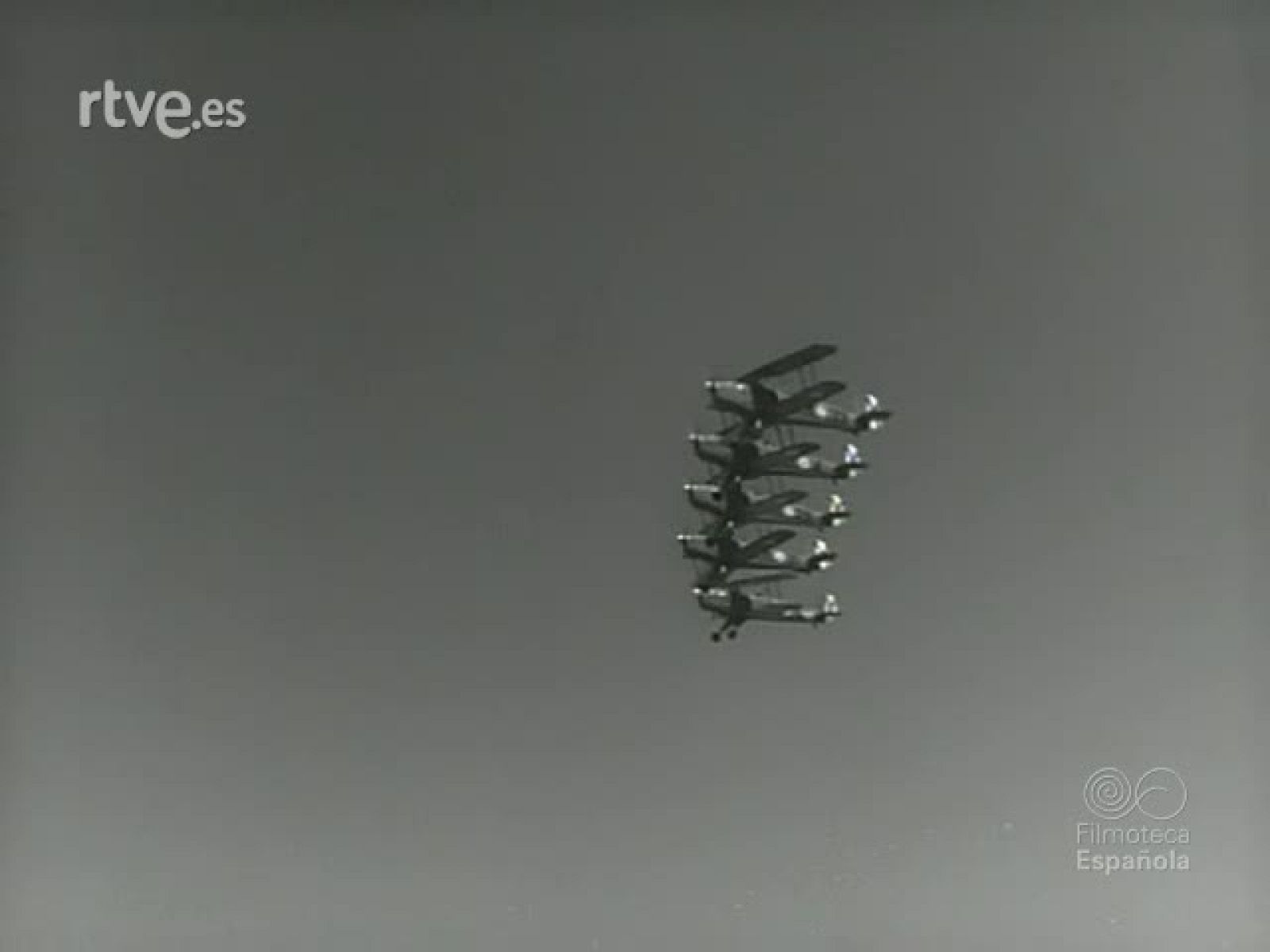 MILICIA AEREA UNIVERSITARIA - Revista Imágenes | Ver