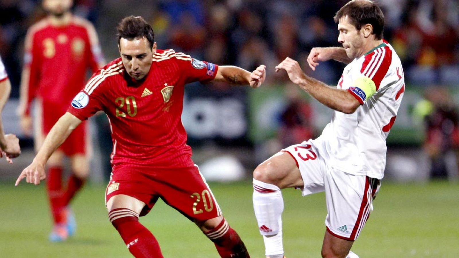 El centrocampista asturiano volvía a Huelva después de jugar un año en el Recreativo. Su entendimiento con Isco condujo a España a la victoria frente a Bielorrusia.