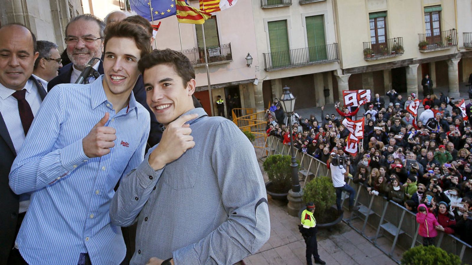 Telediario 1: Cervera se vuelva con los hermanos Márquez | RTVE Play