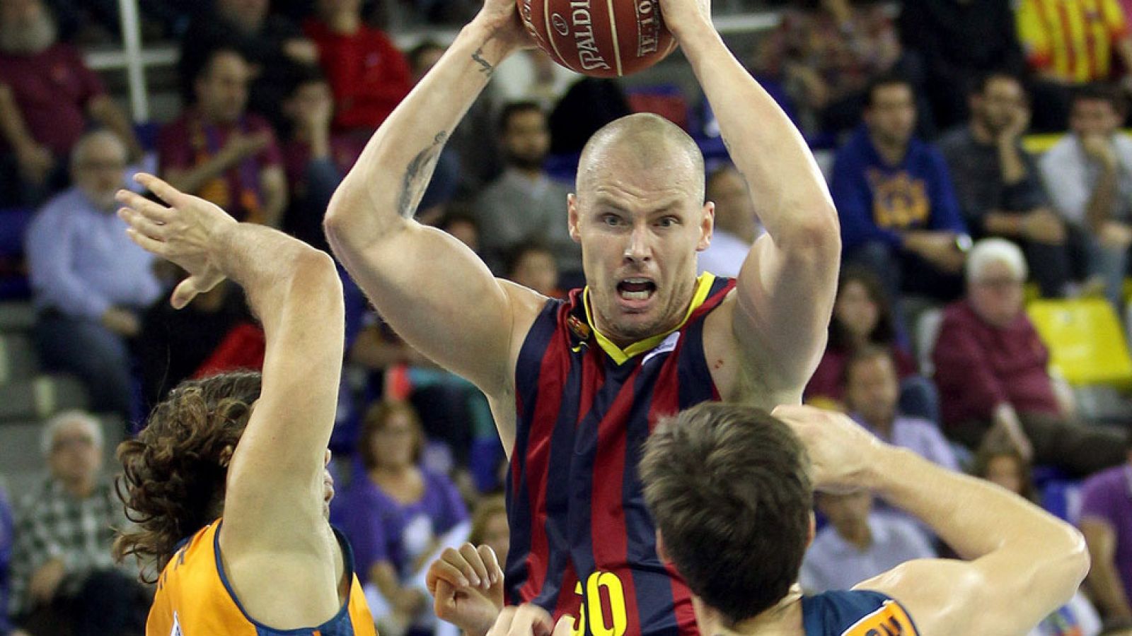 El Barça arrolla al Valencia Basket (76-57) - Baloncesto en RTVE | Ver