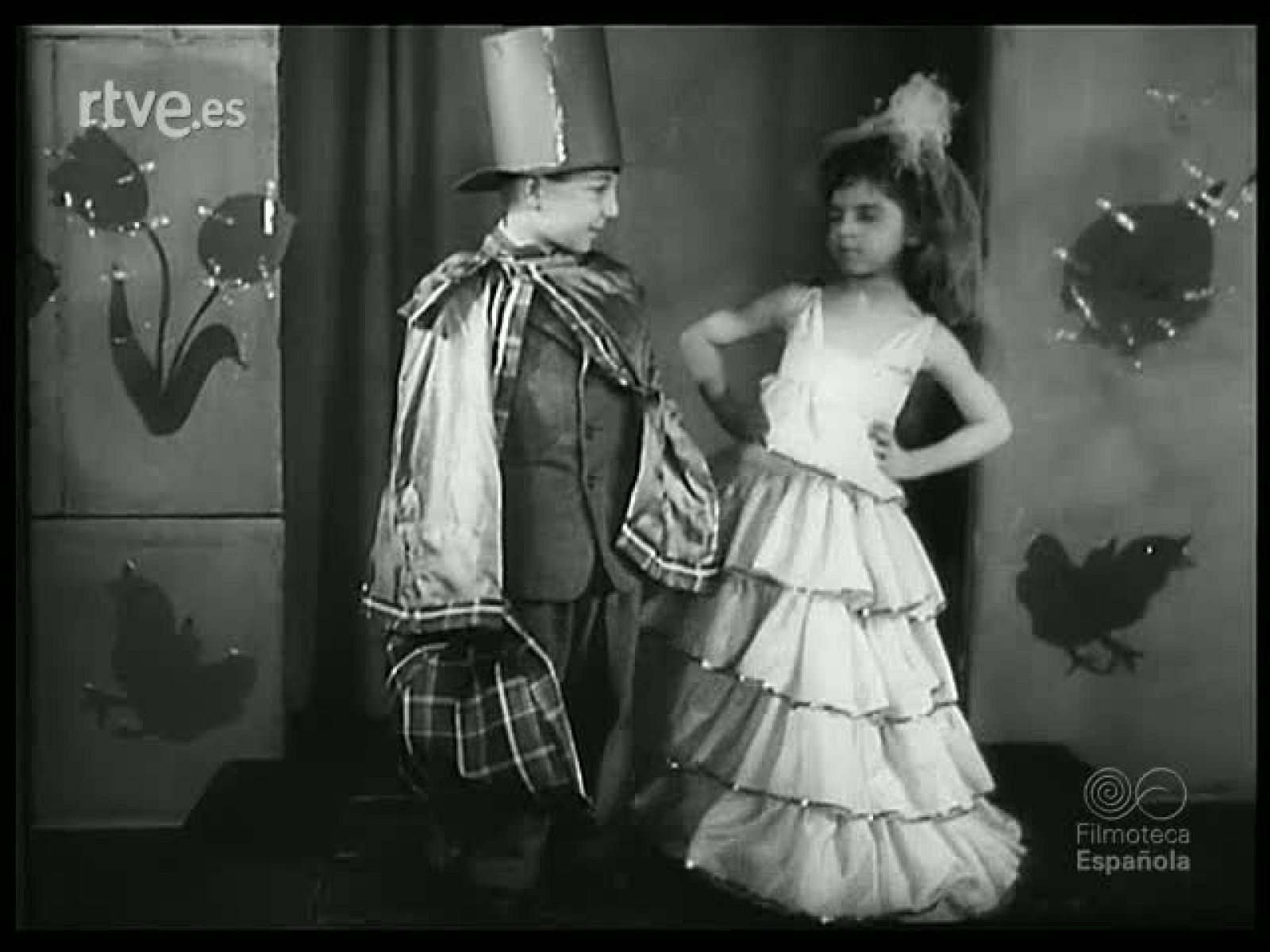 VARIACIONES DE LA MODA. DE LO EXTRAVAGANTE A LO ORIGINAL - Revista Imágenes | Ver