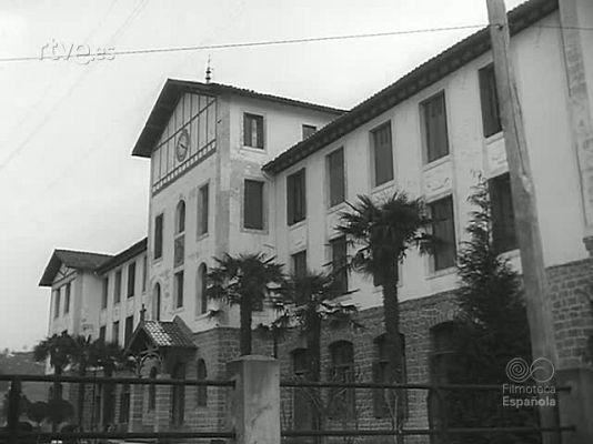 Revista Imágenes - FRONTONES Y PELOTARIS