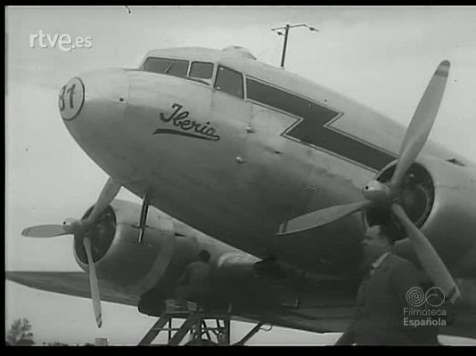 Revista Imágenes - AL OTRO LADO DEL ESTRECHO