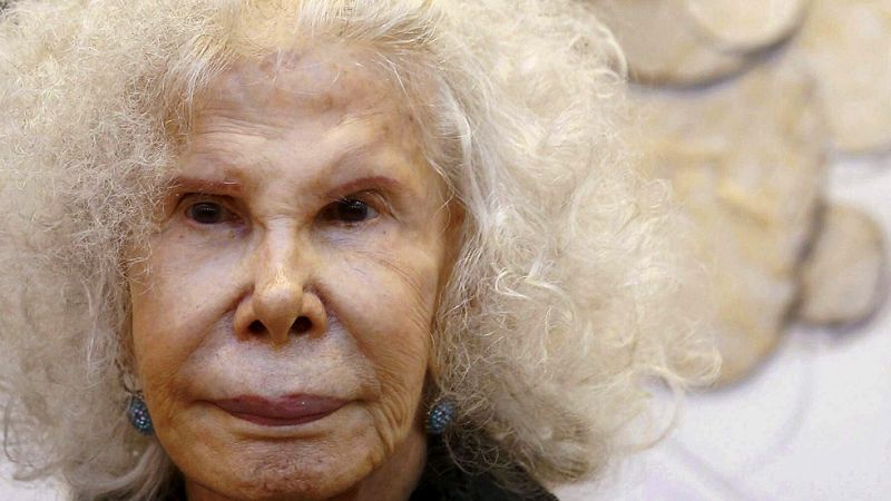 La Duquesa de Alba sigue ingresada en el hospital Sagrado Corazón de Sevilla 