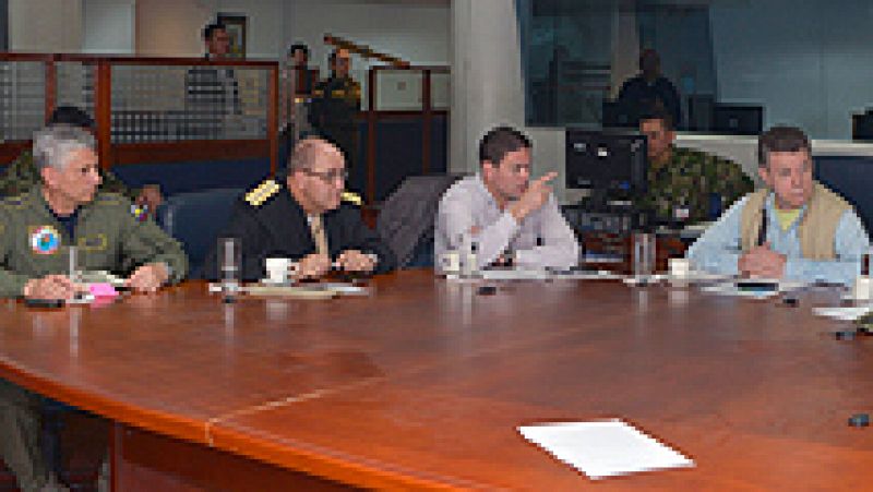 Juan Manuel Santos suspende las negociaciones con la guerrilla de las FARC 