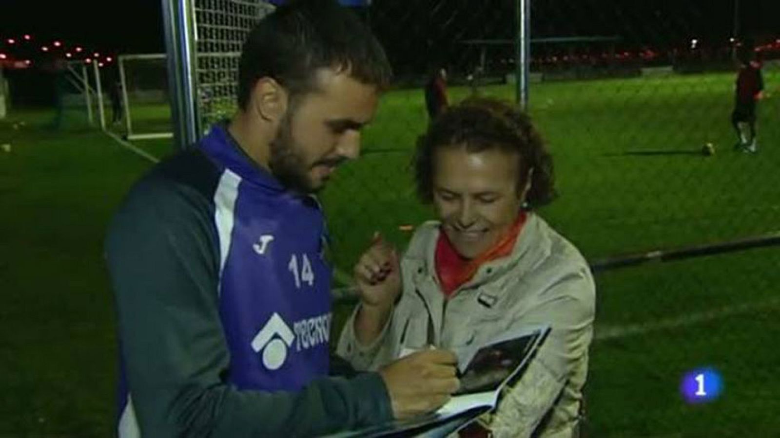 El Juzgado de lo Mercantil número 8 de Madrid ha ordenado a la Liga de Fútbol Profesional que inscriba al futbolista del Getafe Pedro León y que permita su alineación con el club 'azulón' sin que se incurra "en alineación irregular ni en ningún tipo de sanción por dicha razón".