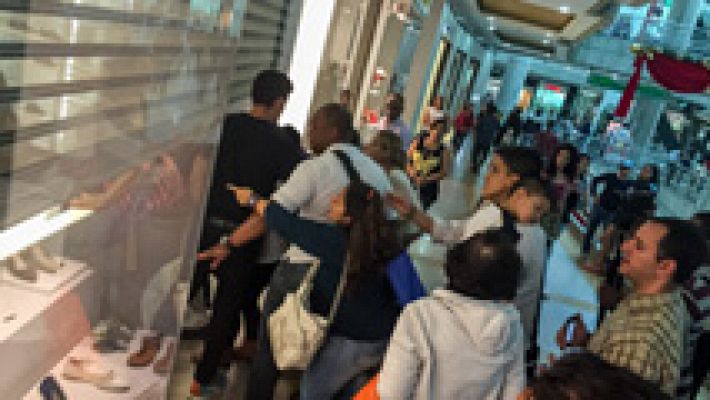 Telediario 1 - Los clientes de Zara en Venezuela sólo pueden realizar cinco compras al mes