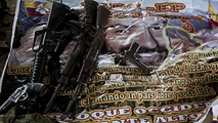 Las FARC insinúan que el general secuestrado se entregó y hablan de un boicot al proceso de paz