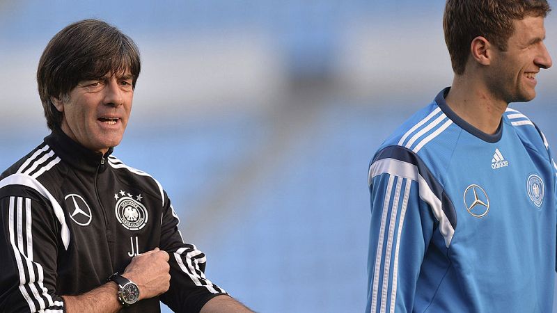 Ya le pasó a España y ahora la sufre la selección alemana. Los malos resultados suelen acompañar a la campeona del mundo meses después de levantar la Copa de campeón del mundo de la FIFA. 