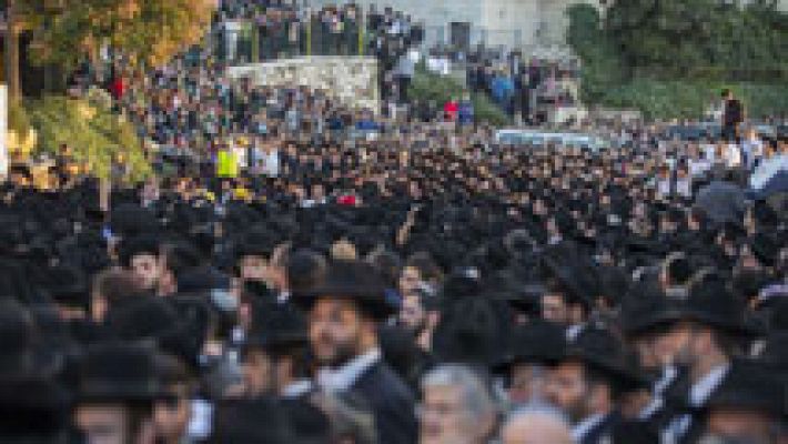 Telediario 1 - Telediario 2 en 4' - 18/11/14