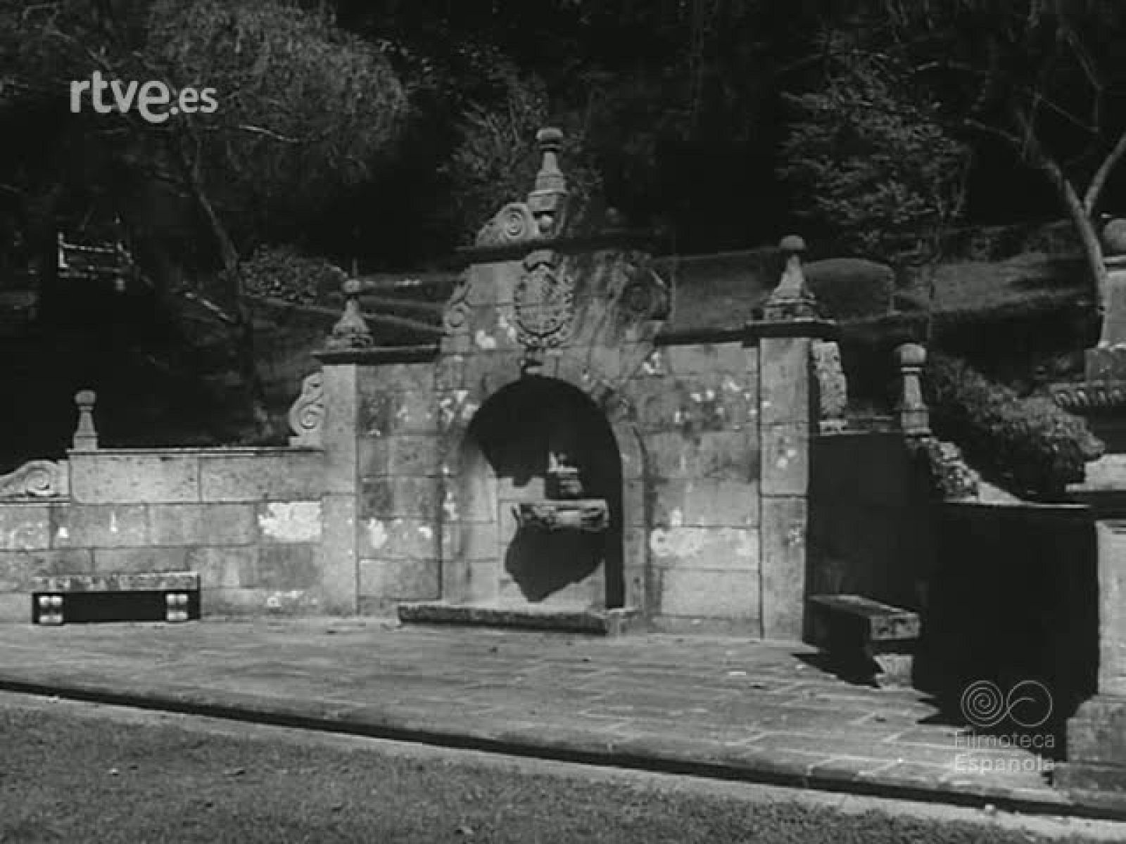 FRANCO EN EL PAZO DE MEIRAS - Revista Imágenes | Ver