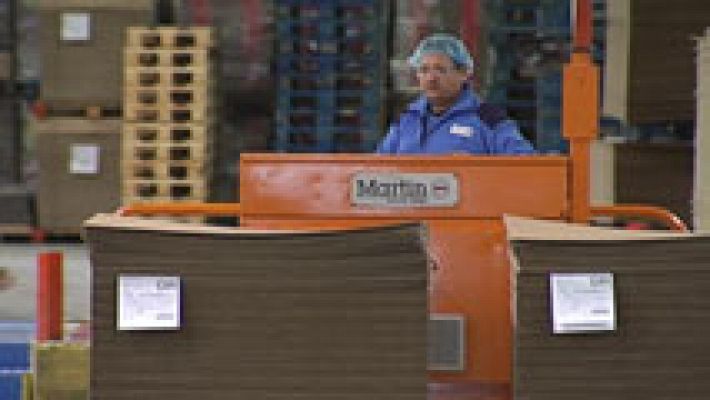 Telediario 1 - Cientos de trabajadores indirectos podrían perder su trabajo debido al incendio de la fábrica de Campofrío