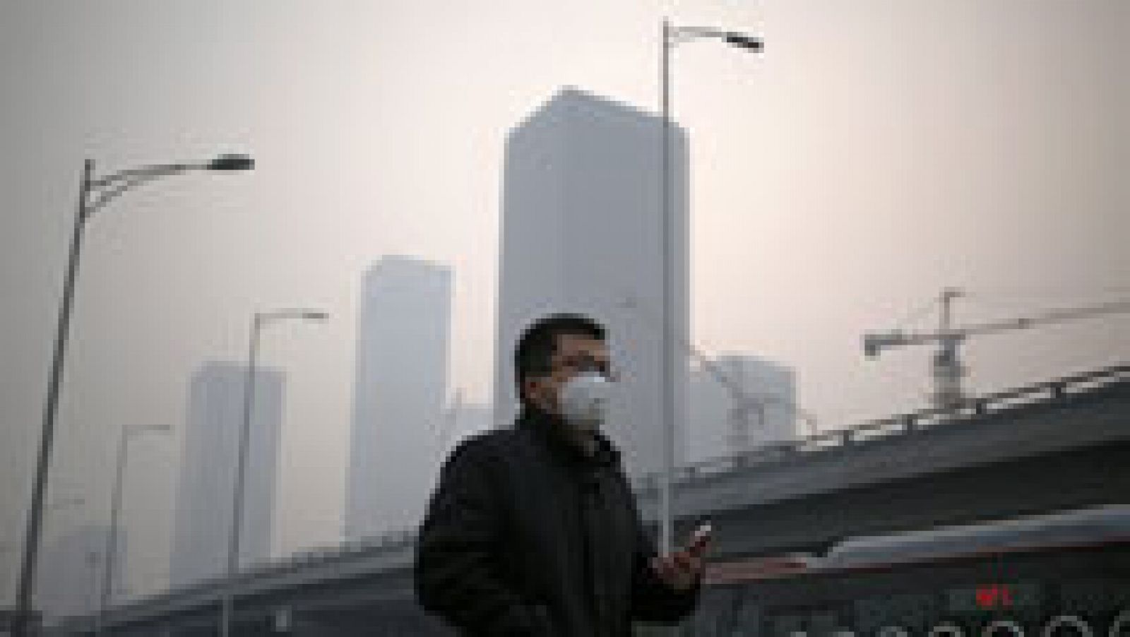 Telediario 1: Nube de contaminación en Pekín | RTVE Play
