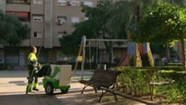 Telediario 1 - Devuelve 60 décimos de lotería que encontró