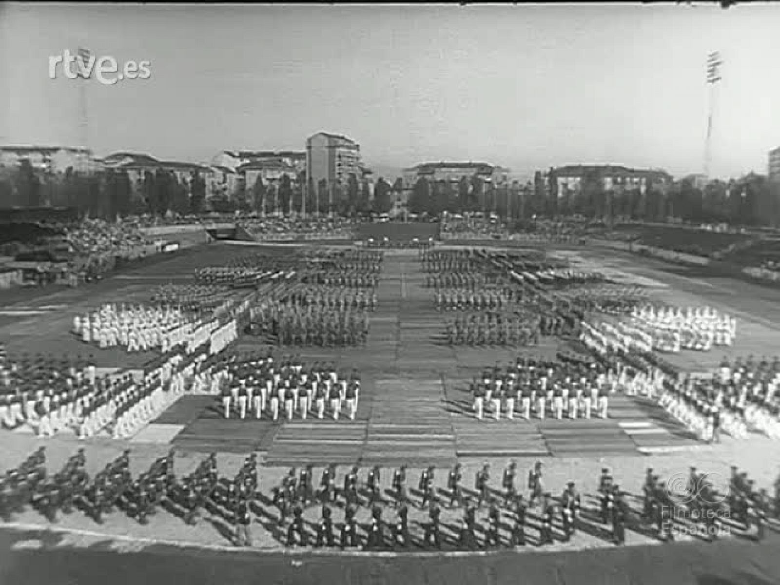 FIESTA Y ESPECTACULO - Revista Imágenes | Ver