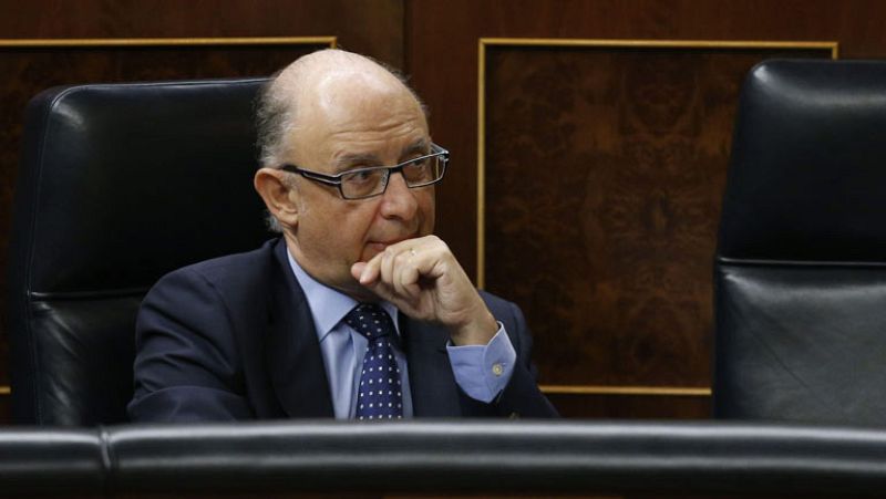 El gobierno dice que la reforma fiscal impulsará la economía y la oposición asegura que es injusta 