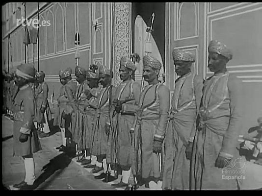 Revista Imágenes - FIESTAS DEL MUNDO