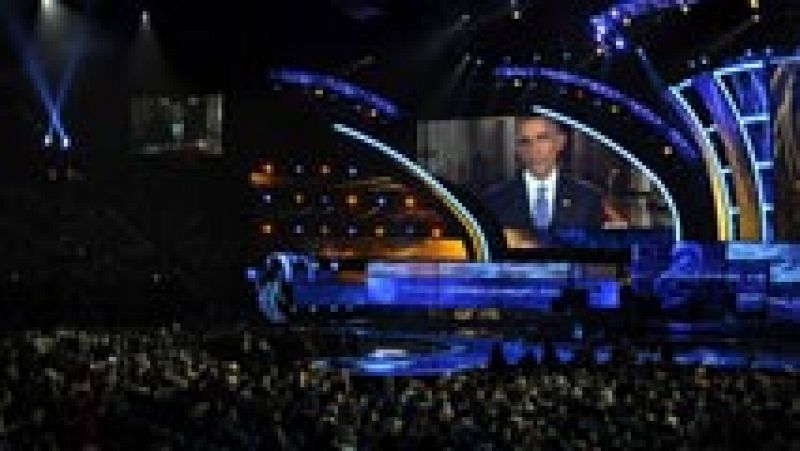 Los Grammy Latinos se convierten en un celebración de la reforma migratoria de Obama 