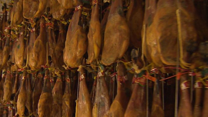 Telediario 1 - Una pequeña empresa extremeña de ibéricos contra McDonalds