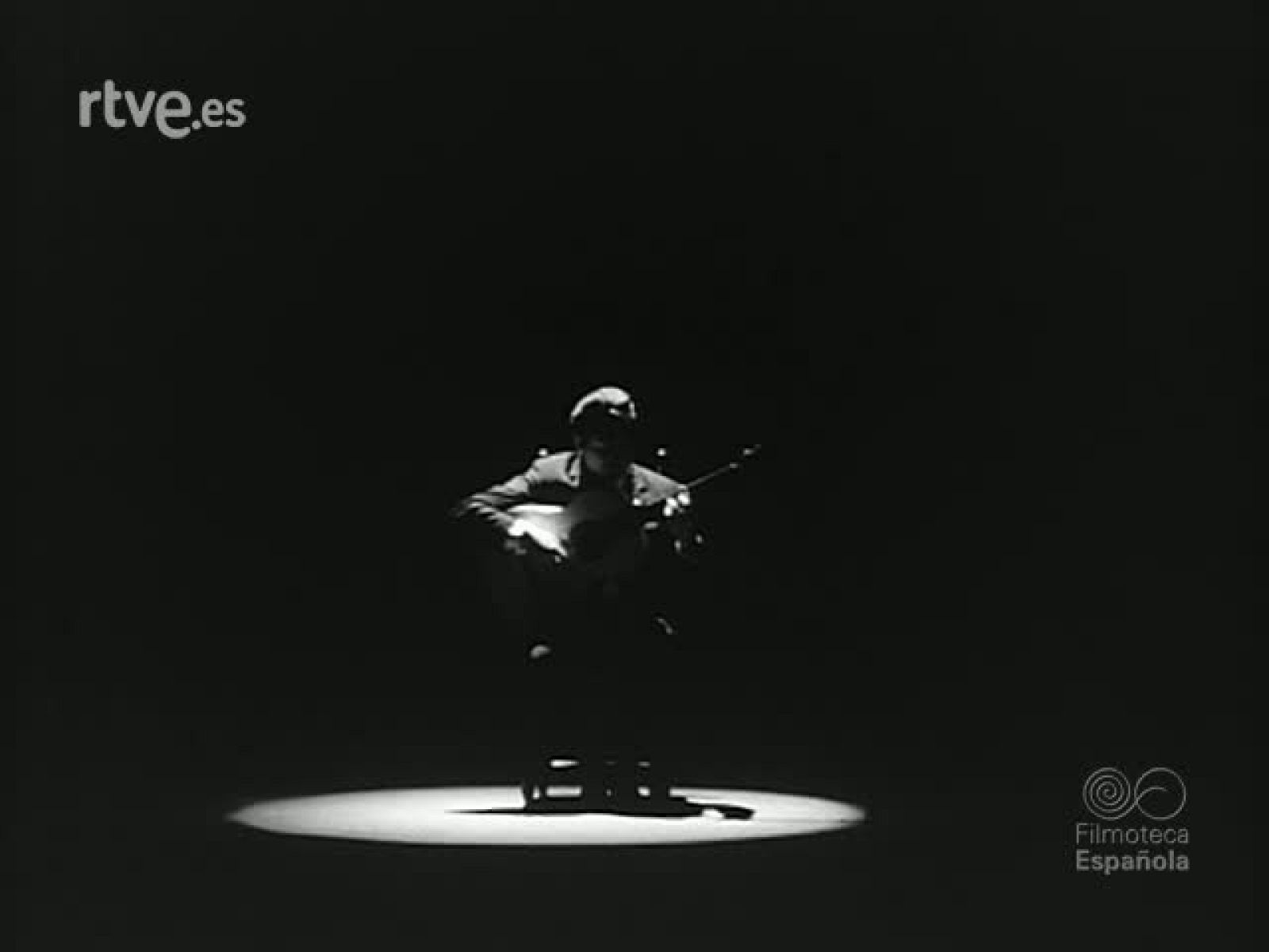 TRES REPORTAJES DE MUSICA Y DANZA - Revista Imágenes | Ver