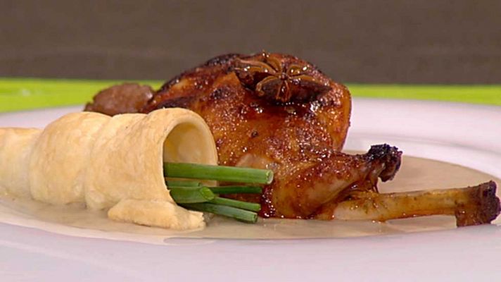 Cocina con Sergio - Conejo asado con crema de boletus y castañas