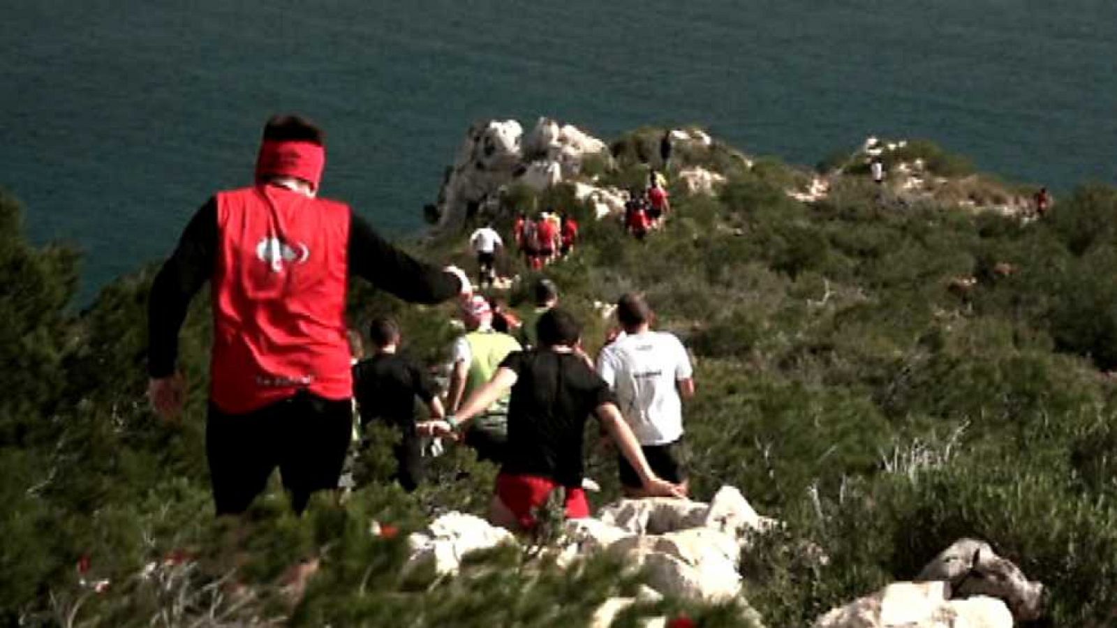 A la carrera - Granadella - Ver ahora
