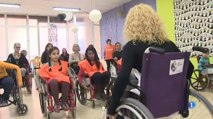 L'Informatiu - Capses-regal solidàries amb experiències amb valor social