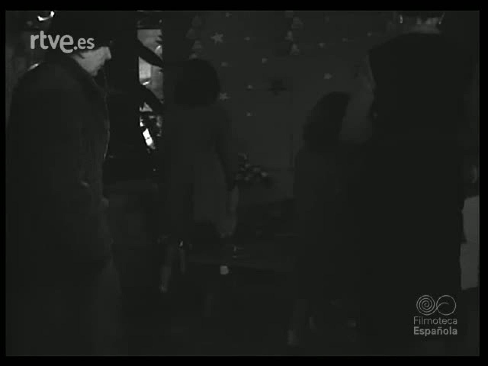 JUGUETES Y FIESTAS - Revista Imágenes | Ver