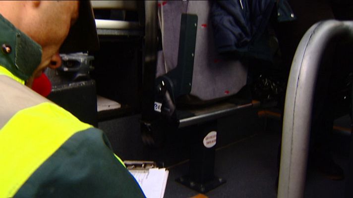 Telediario 1 - Medio millón de alumnos viajan en autobuses escolares