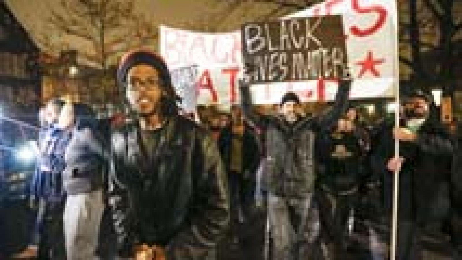 Ferguson, pendiente del fallo por la muerte del joven Michael Brown a manos de un policía | Ver