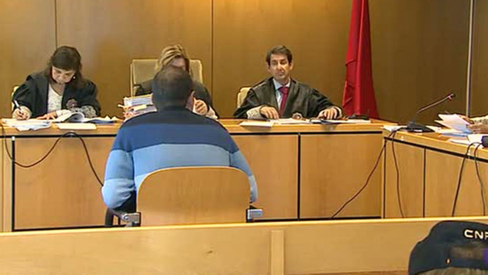 Piden 38 años de cárcel para un hombre que maltrató a su mujer e hijos