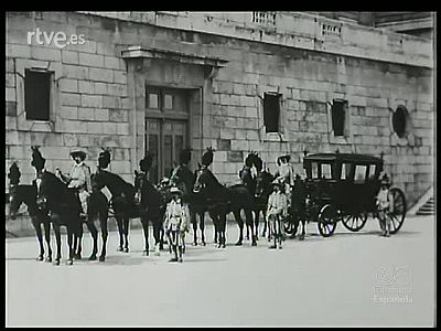 DE LA SILLA DE MANOS AL JEEP