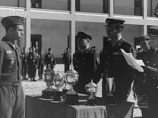 Revista Imágenes - PARACAIDISMO MILITAR