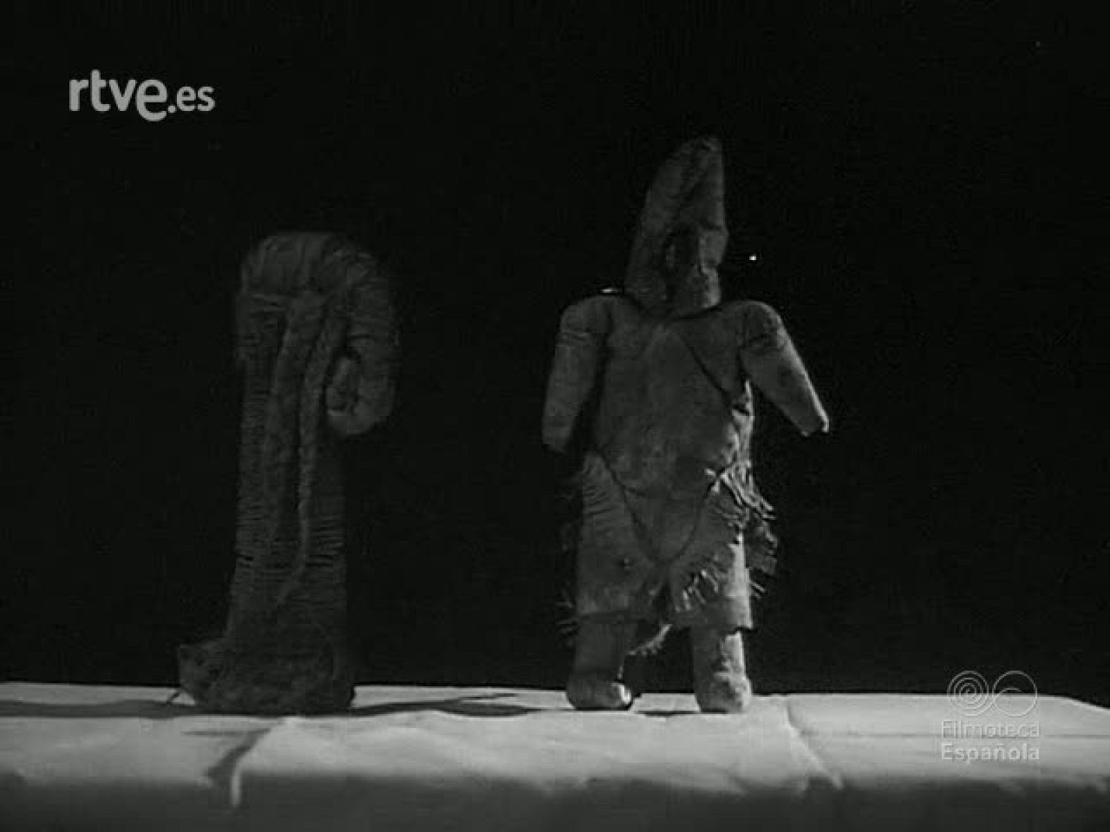 MUÑECOS Y MARIONETAS - Revista Imágenes | Ver