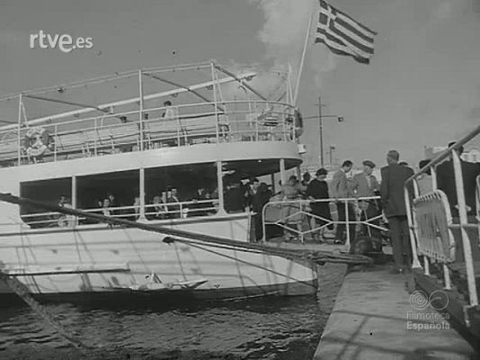 Revista Imágenes - LA CAMARA VIAJA