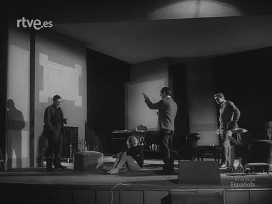 Revista Imágenes - DEL TEATRO