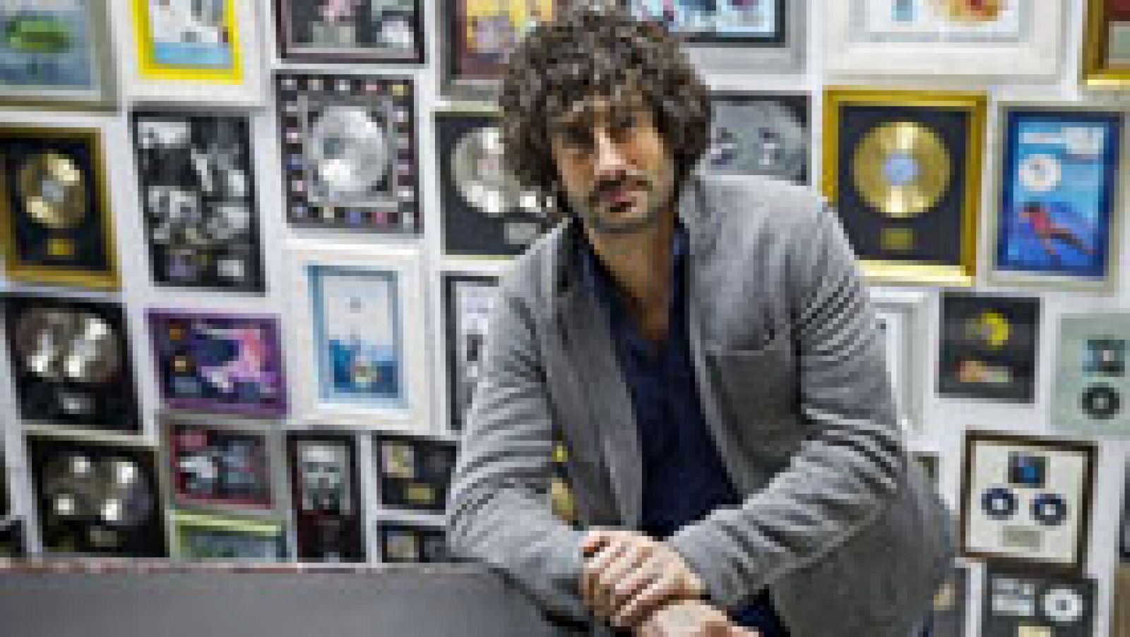 "Un alumno más", es el título del séptimo disco del asturiano Melendi