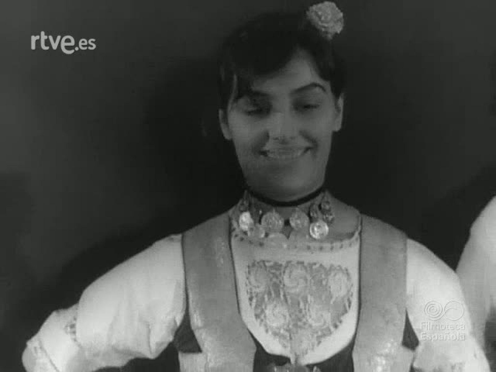 DANZA Y MELODIA - Revista Imágenes | Ver