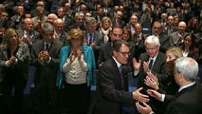 Telediario 1 - Telediario matinal en 4' - 26/11/14