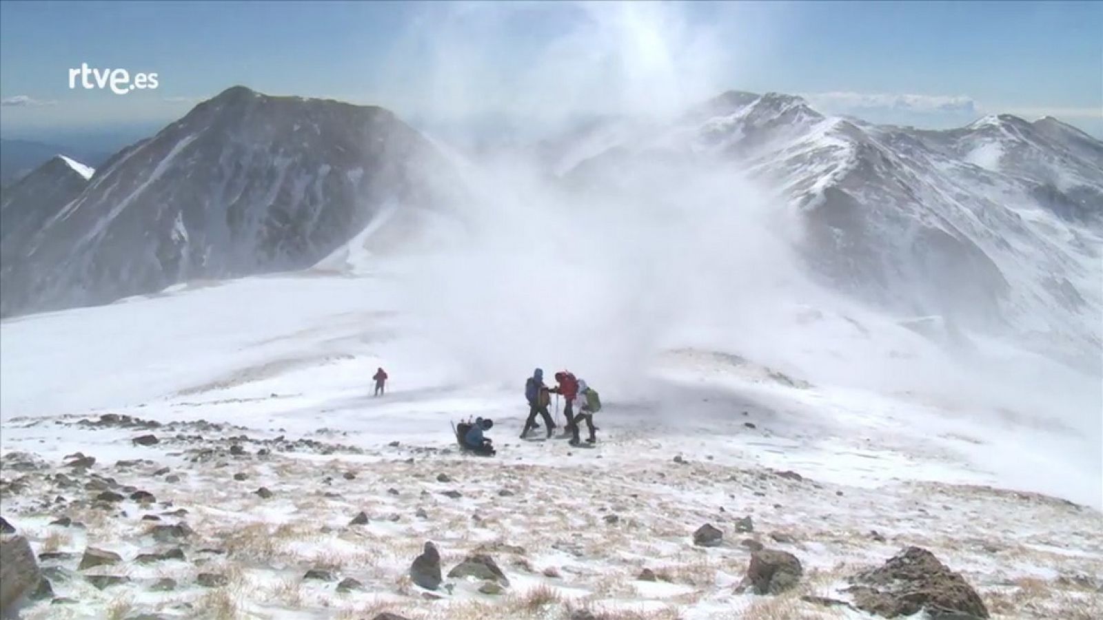 Cumbres - Àlex Corretja sube a la cumbre del Bastiments - Avance